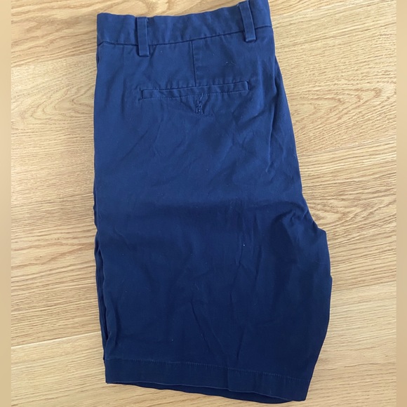 Banana Republic - Navy Blue ‘Aiden’ Short - Picture 2 of 3